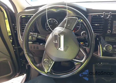 2016 Mitsubishi Outlander Se z USA, uszkodzony, nr VIN JA4AD3A36GZ016013